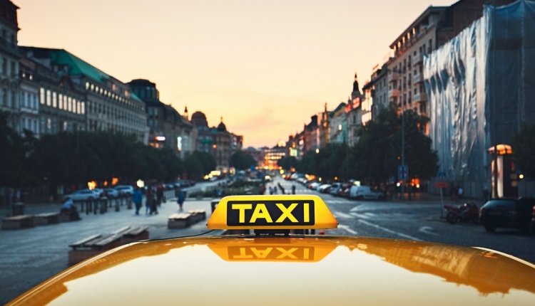 Easy Opportunities for Booking a Taxi Here