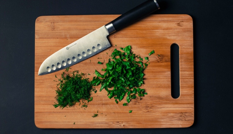 food-vegetables-wood-knife