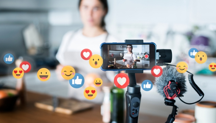 Things You Didn’t Know About Working on Social Media